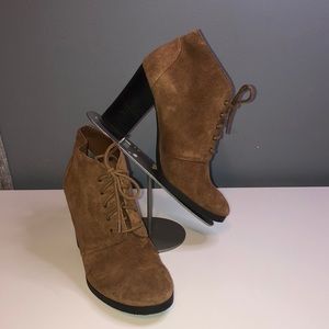 Franco Sarto Wenda Ankle Boot Cogniac